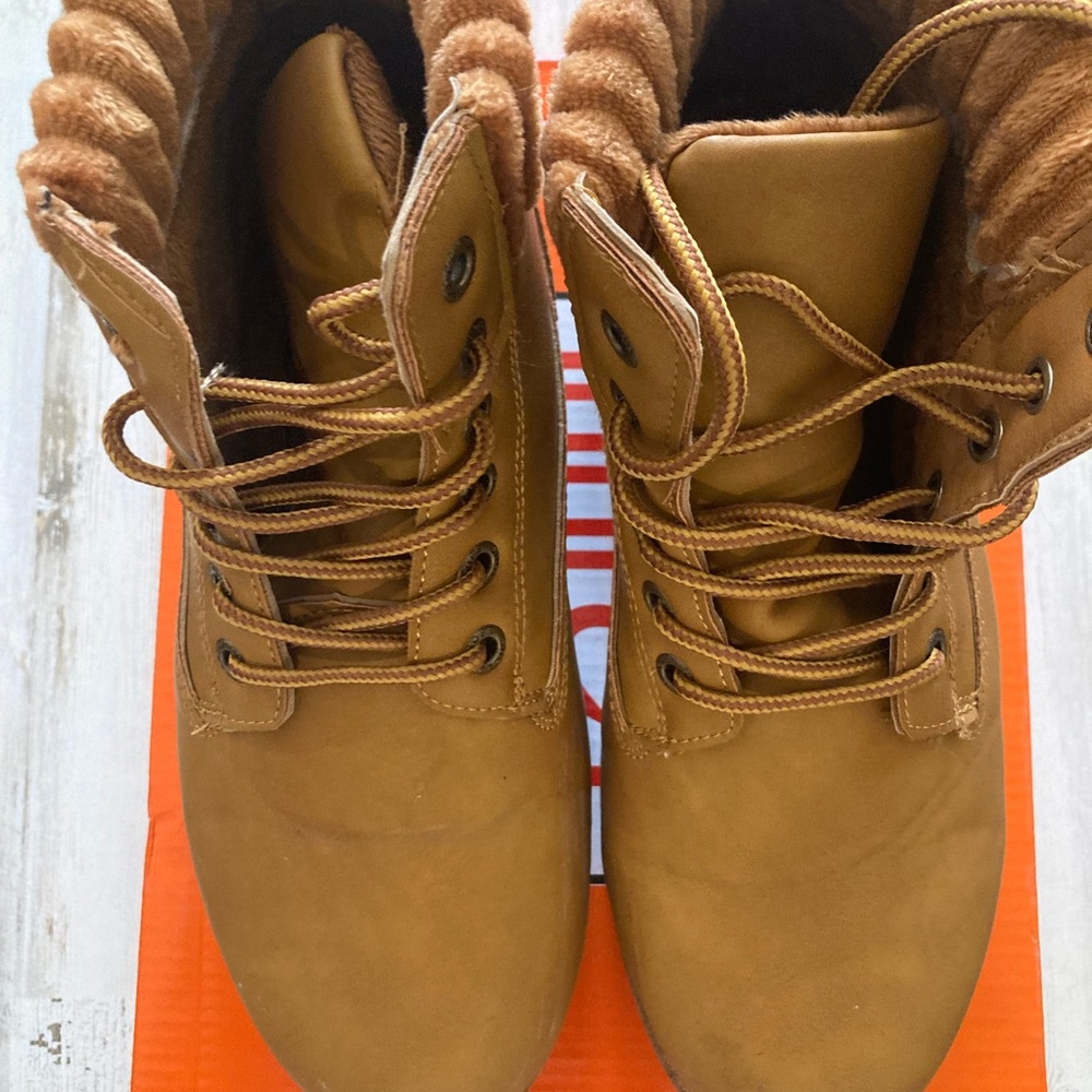 Suede construction boots,by aouge, size 8, color is chamois.